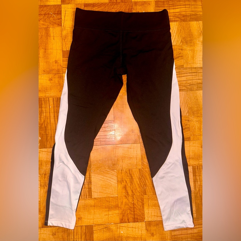 NWOT V. Secret Pink Leggings